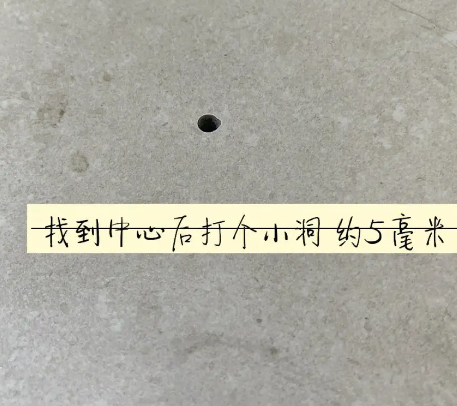 潜江瓷砖空鼓维修公司专业解答在瓷砖铺贴过程中，如果砂料搅拌不均匀，将会带来以下问题